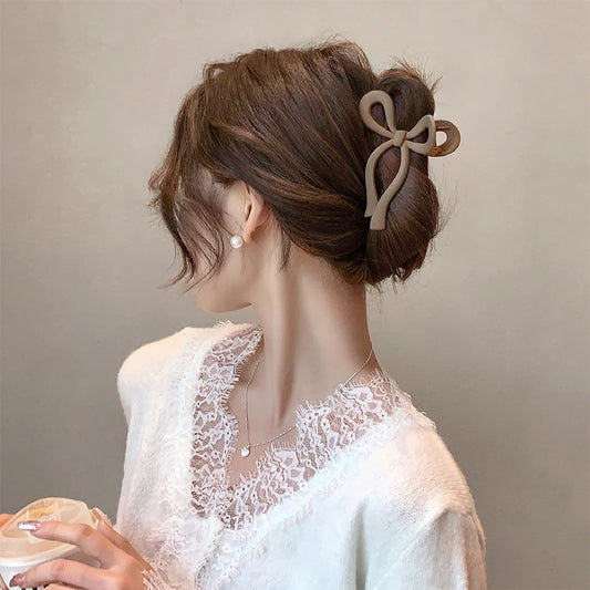 Chic Matte Bow Hairpin